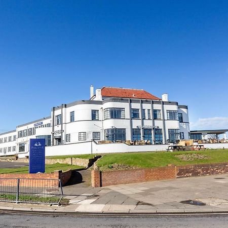 Menzies Silverlink Park South Shields Extérieur photo
