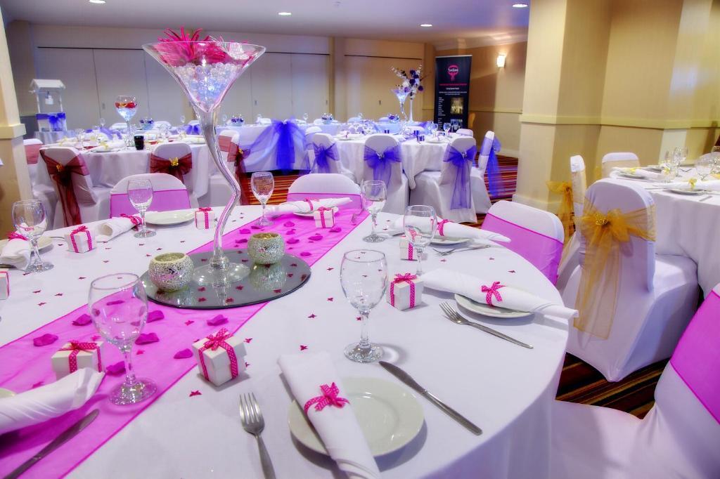 Menzies Silverlink Park South Shields Extérieur photo