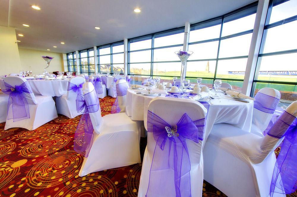 Menzies Silverlink Park South Shields Extérieur photo