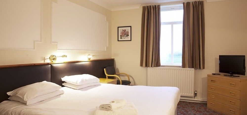Menzies Silverlink Park South Shields Extérieur photo
