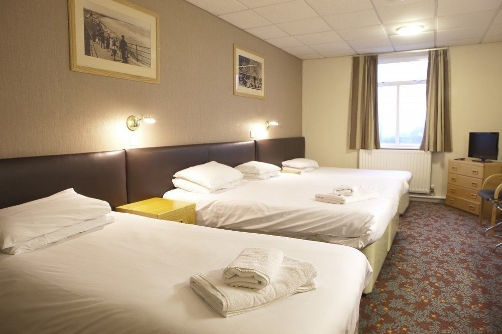 Menzies Silverlink Park South Shields Extérieur photo